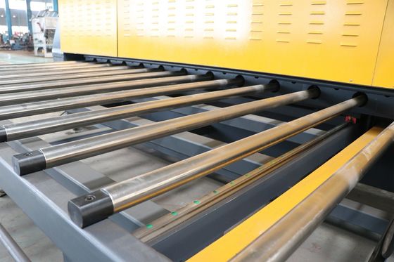 La commande numérique par ordinateur verticale a coupé le millimètre 8 de MPA de la machine 6000 de fente de plat de tôle cannelant la machine 10 millimètres