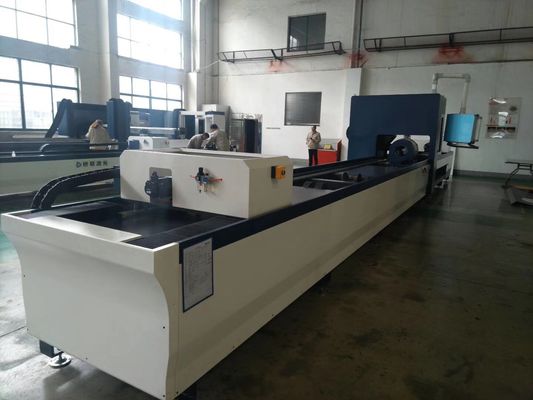 poinçonneuse 120m/Min de tube de commande numérique par ordinateur de la découpeuse 220Mm de laser de l'acier au carbone 3000w