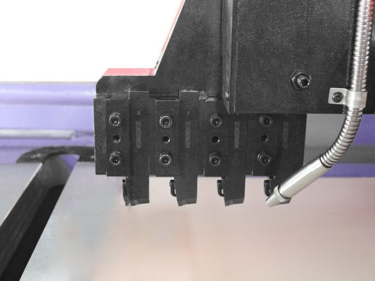 Machine automatique de coupeur de cannelure de la commande numérique par ordinateur V de double entraînement pour des portes de Cabinets 1250mm 70m/Min