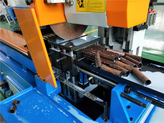 Découpeuse de alimentation 1000mm de scie de servo de machine à cintrer de tuyau de commande numérique par ordinateur de Mc 425