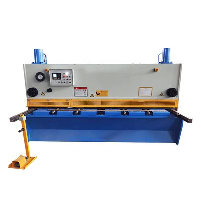 Épaisseur de cisaillement hydraulique de la machine 8mm de la commande numérique par ordinateur 7.5KW pour la protection de doigt
